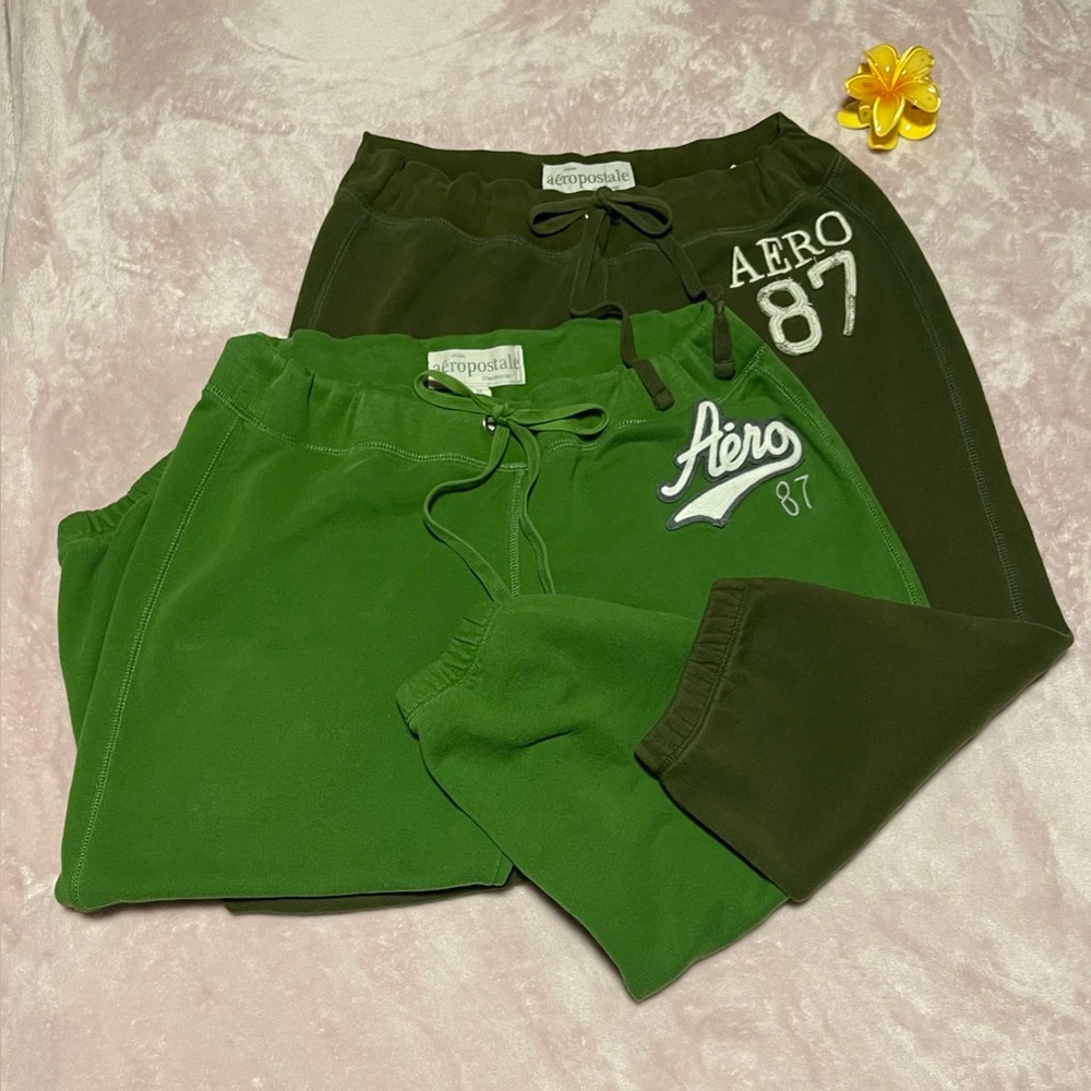 Vintage Aeropostale Capri Sweatpants 💚